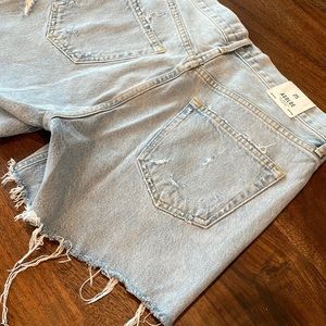 Agolde size 25 BRAND NEW WITH TAGS !! Light Wash Boyfriend style
